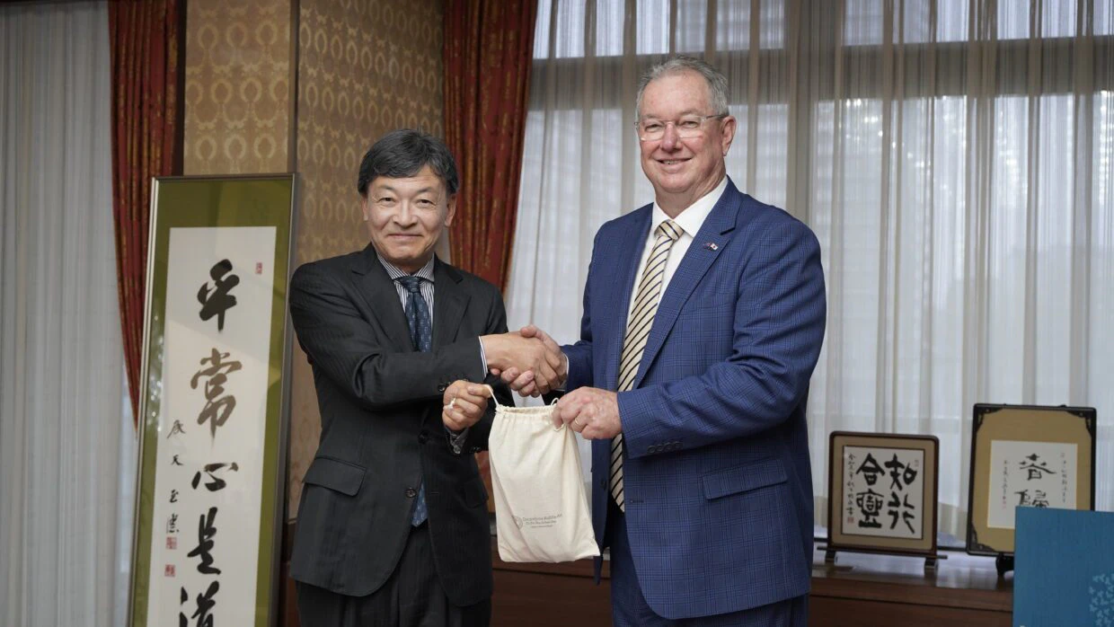 City of Moreton Bay Mayor Peter Flannery (right) and Mayor Takashi Namba of Shizuoka City
