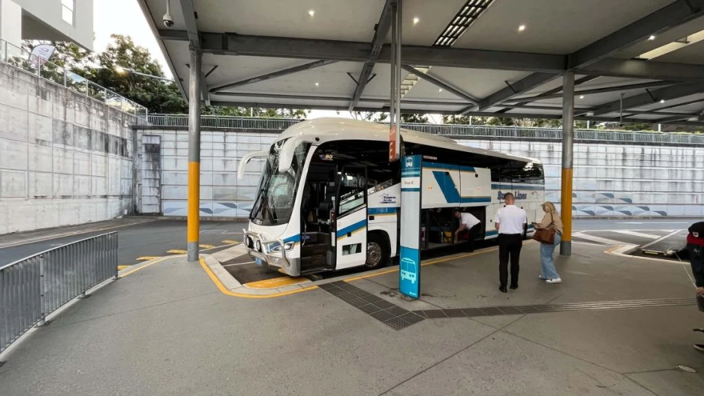 a bus from Brisbane Bus Lines, recently acquired by Kangaroo Bus Lines